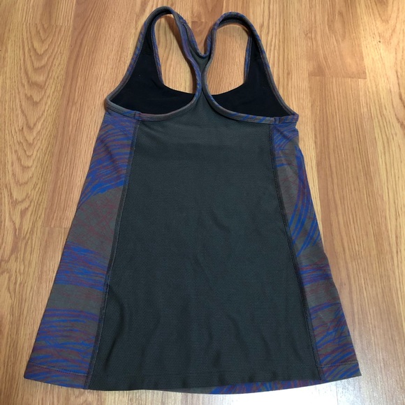 Nike Dri-Fit Racerback Athletic Tank Top - Picture 4 of 7